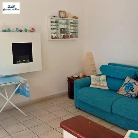 Orizzonte Blu Giardino Sul Mare Apartment