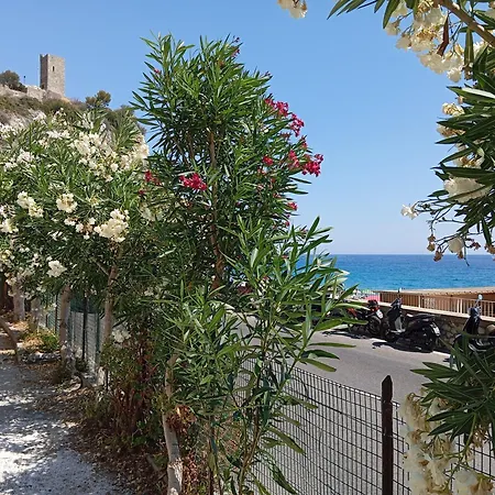 Orizzonte Blu Giardino Sul Mare * Finale Ligure