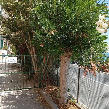 Orizzonte Blu Giardino Sul Mare Apartment