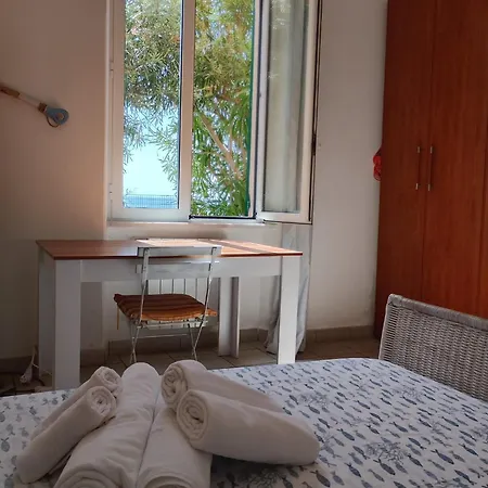 Apartment Giardino Fronte Mare *