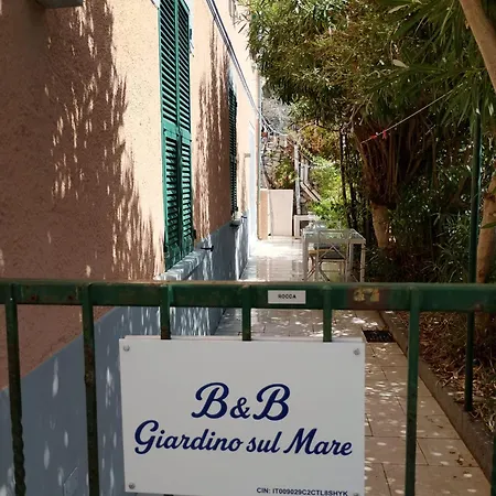 Apartment Giardino Fronte Mare *